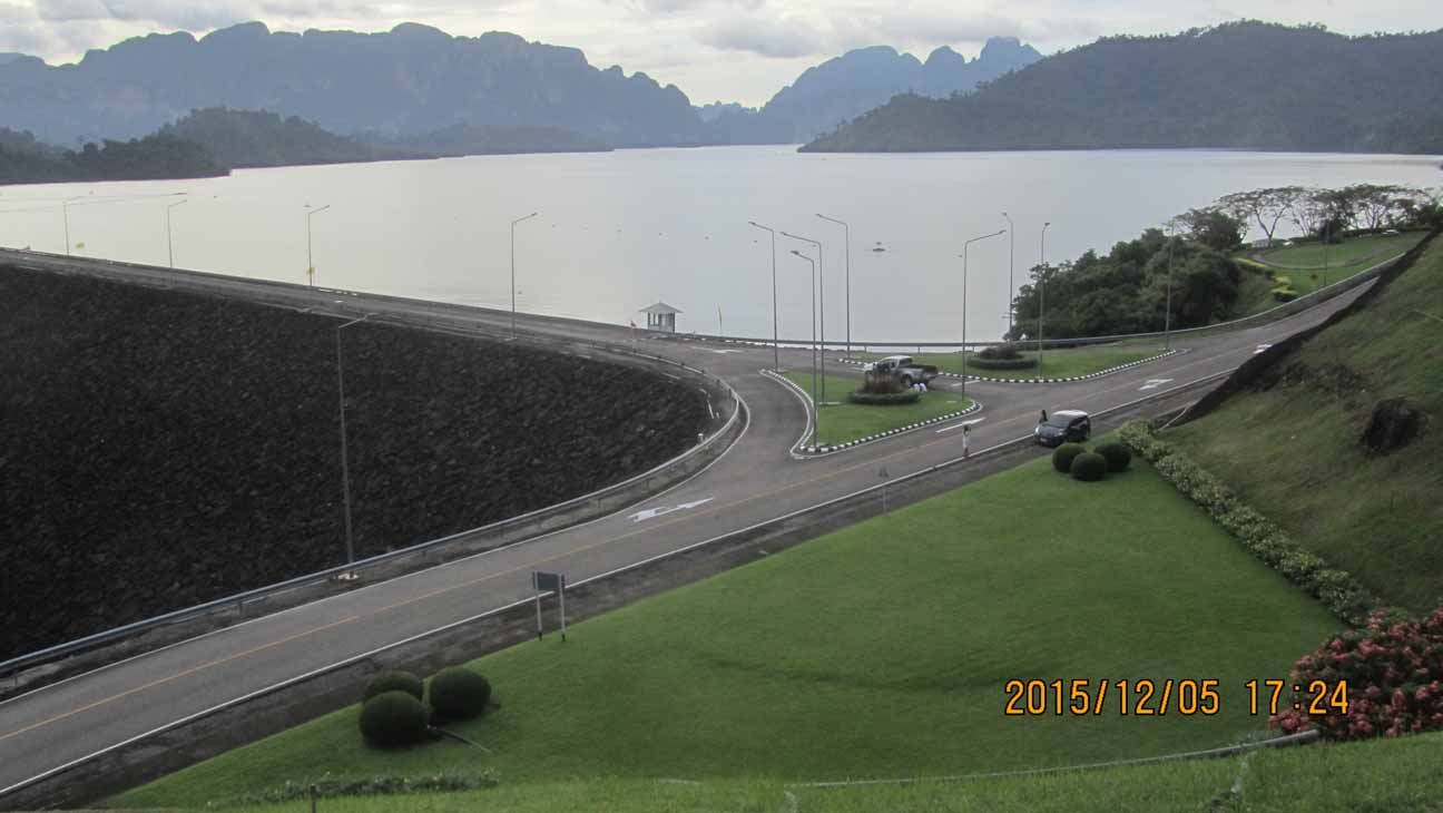 Dam_panorama 12.JPG 82.4K